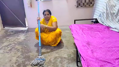 Bhabhi ko kichen me chooda