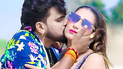 Hot – Priya boobs grabbed & pressed, navel kissed hard many times, deep cleavage show4