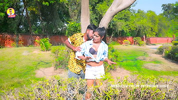 Shashi Singh hot cleavage show groping song