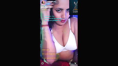 akanksha chamet