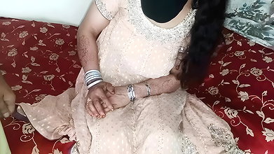 Hindi chudai anal sex, stepsister’s friend secretly anal fucking with stepbrother, Muslim Gaand in doggystyle