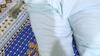 Cutest college girls ki white and hairs wali phuddi indian sex