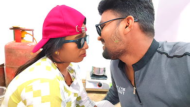 Bhai aapne chhote bahan ke boobs bade moj se chus raha he – desi village girl boobs suking young boy – big nipples and beautiful boobs