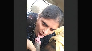Mature Randi bj to client inside car