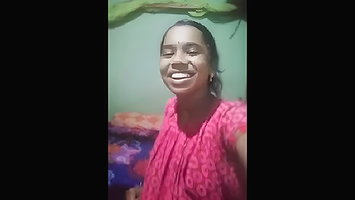 Boudi Fun Opps Moment
