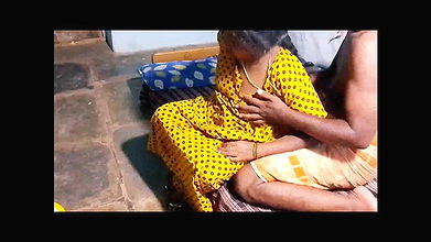 Indian Actress bhabhi fucking with her boyfriend