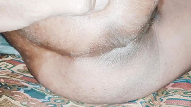 Desi Baji loray ki Talash me piyasi baji