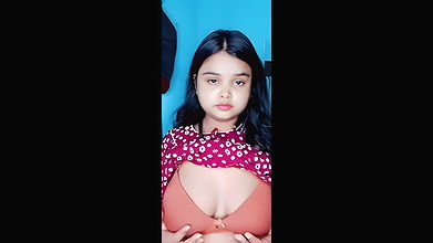 Horny Chubby Girl Showing Fingering