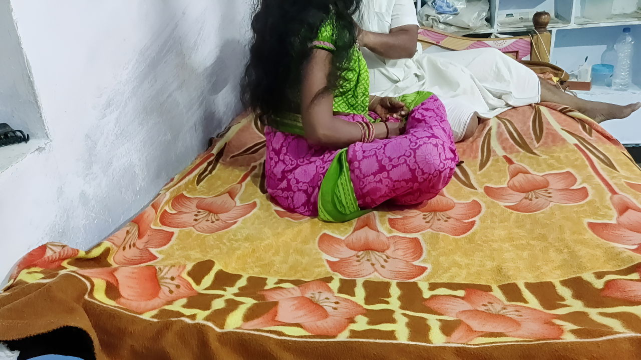 Indian Wife Homemade Body Massage Vegetable Putting in Pussy