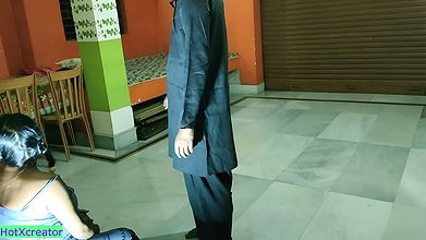 Punjabi truck driver fucking Indian desi girl! Cute girl sex