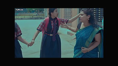 Hot Chubby Aunty Sexy deep navel and tummy show in saree