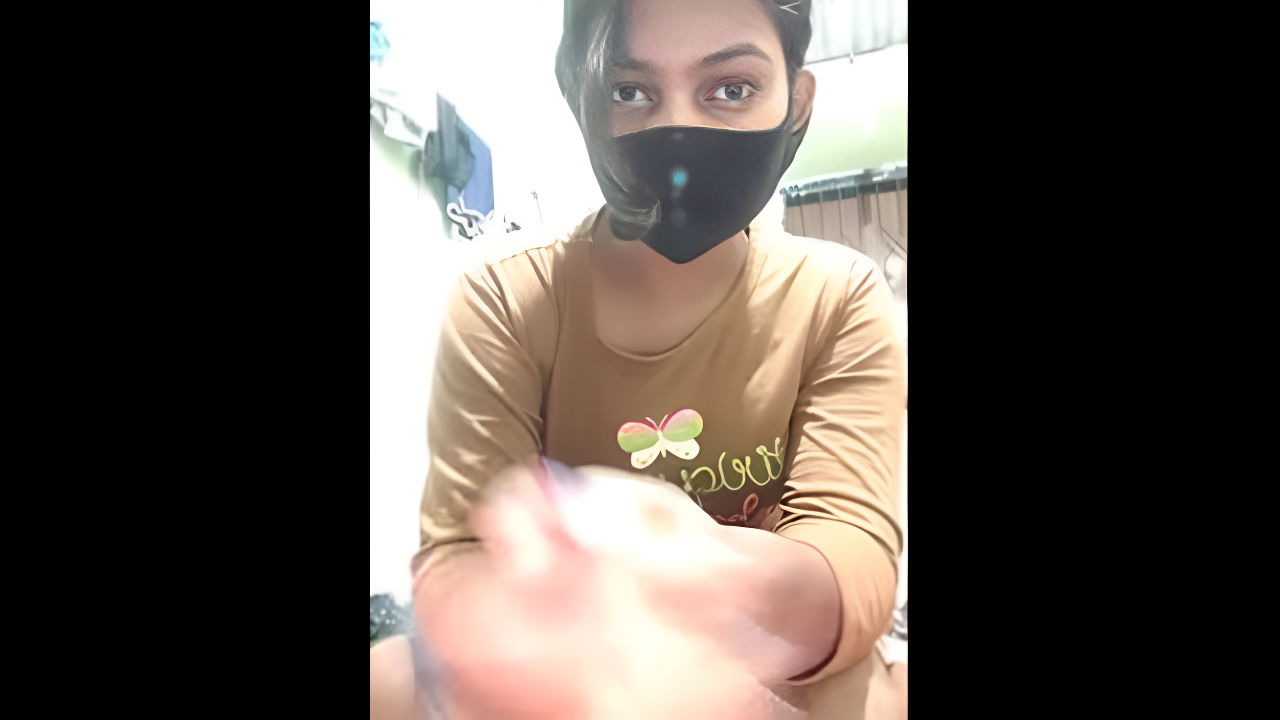 Hot-Bidhika-stripchat-ticket-show