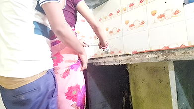 Indian Bhabhi Sex with College Professor