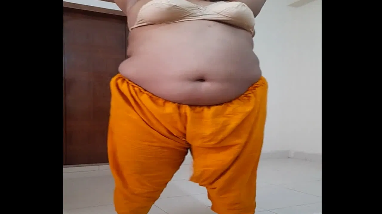Indian Virgin College Girl Sara Talking in Hindi About Wanting Cockl. Clear Hindi Audio, Teen 18+ Gets Horny, Saarabhabhi