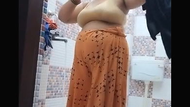 Today My Penis Got Erect After Seeing My Stepsister Taking Bath