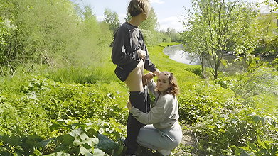 Calling a Japanese slender beautiful woman friend at her home for pussy shooting and personal filmin_56ed02ac