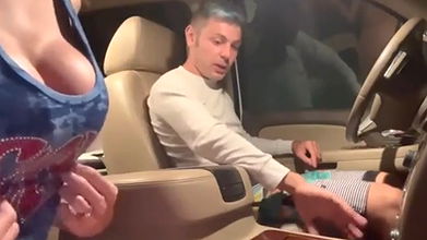 Wife in different positions substitutes pussy for home fuck with husband_c0016ee8