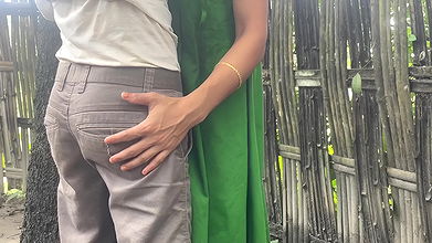 Kolkata Desi Bhabi Bend Over and Creampied Outdoor Under a Tree