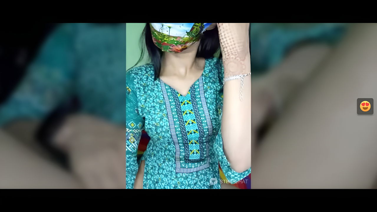 Hot Desi in Green Salwar Fingering her pussy 22