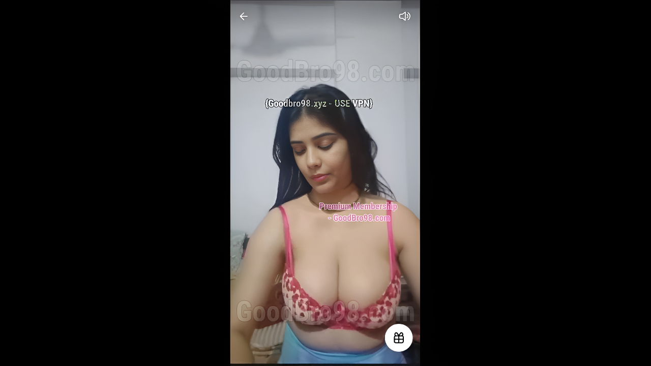 Kritika Kapoor Teasing Live 22