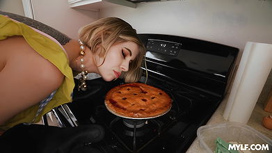 Milfty with Kyaa Chimera in StepmomΓÇÖs Secret Recipe Requires Her StepsonΓÇÖs Creamy Collaboration