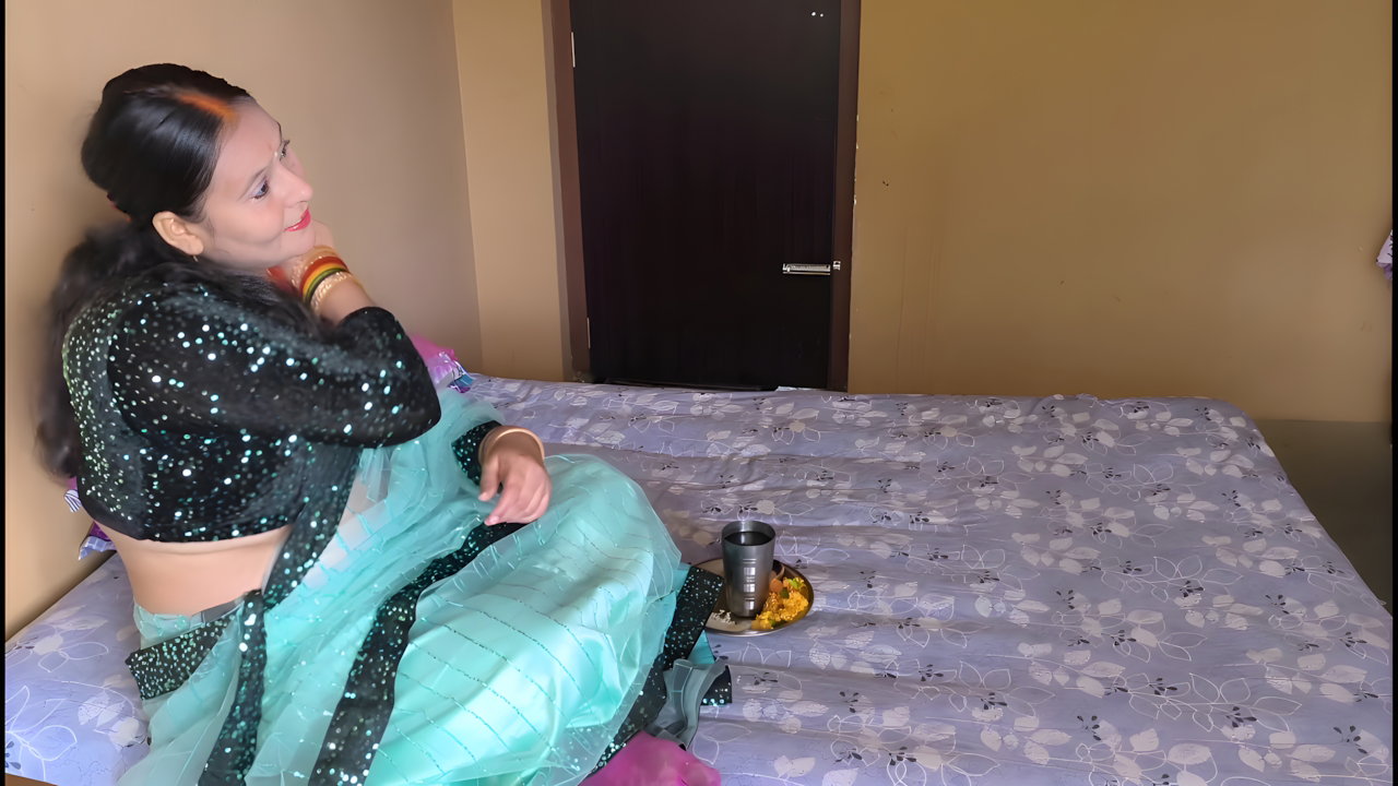 Left Eating Laddu, Little Stepsister Jumped Into Twenty Thousand