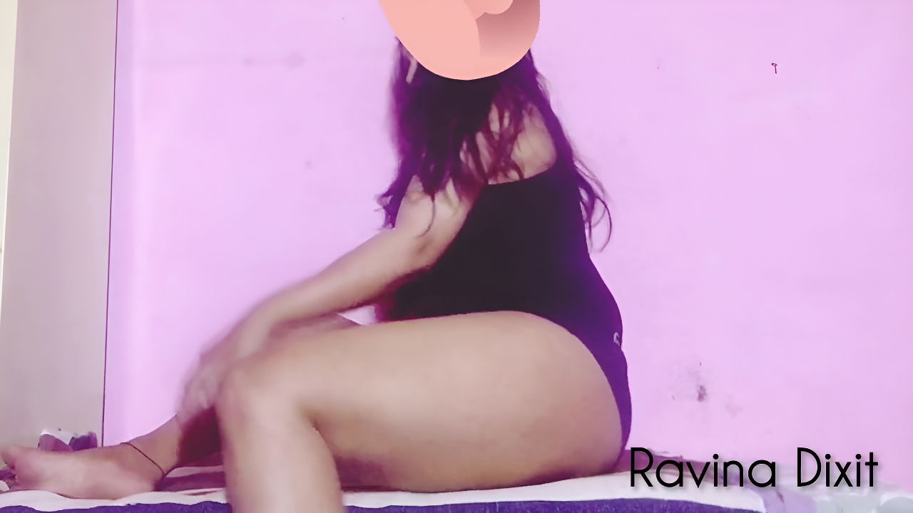 Ravina Dixit Horny Bhabhi Live Show