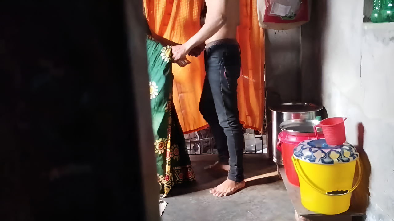Indian Village Viral Video, Housewife Fucked with Neighbour