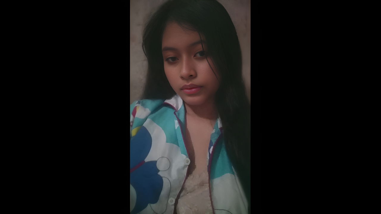 Beautiful Girlfriend Undressing And Showing Boob Pink Pussy.mp4 22