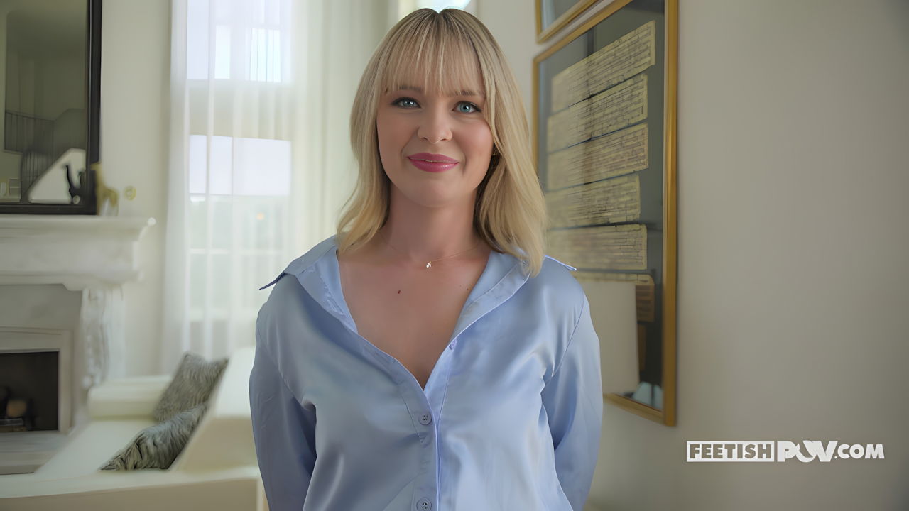 Feetish POV with Lilly Bell in Footsie Fun On The First Date