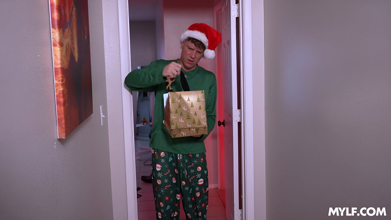 Got Mylf with Carina Blair in Carina, the Bondage Demon_ Naughty Boys Get Krampus for Christmas