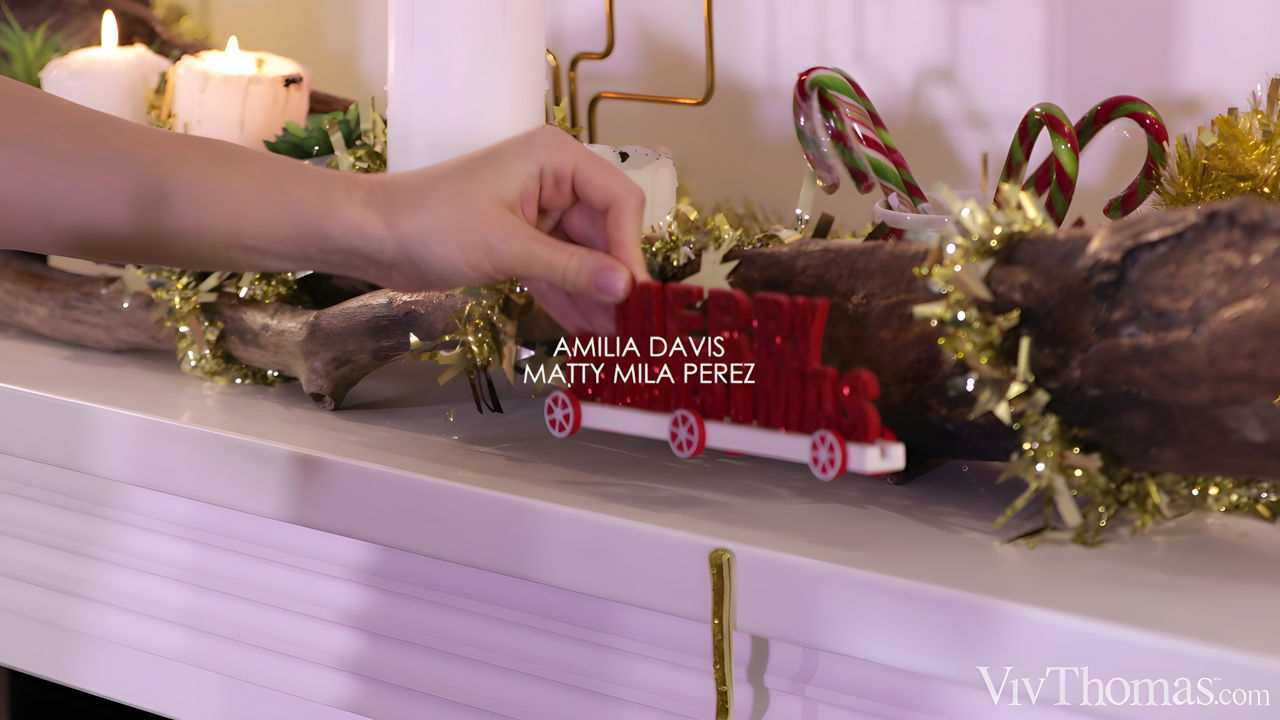 Viv Thomas with Amalia Davis & Matty Mila Perez in Festive Mood