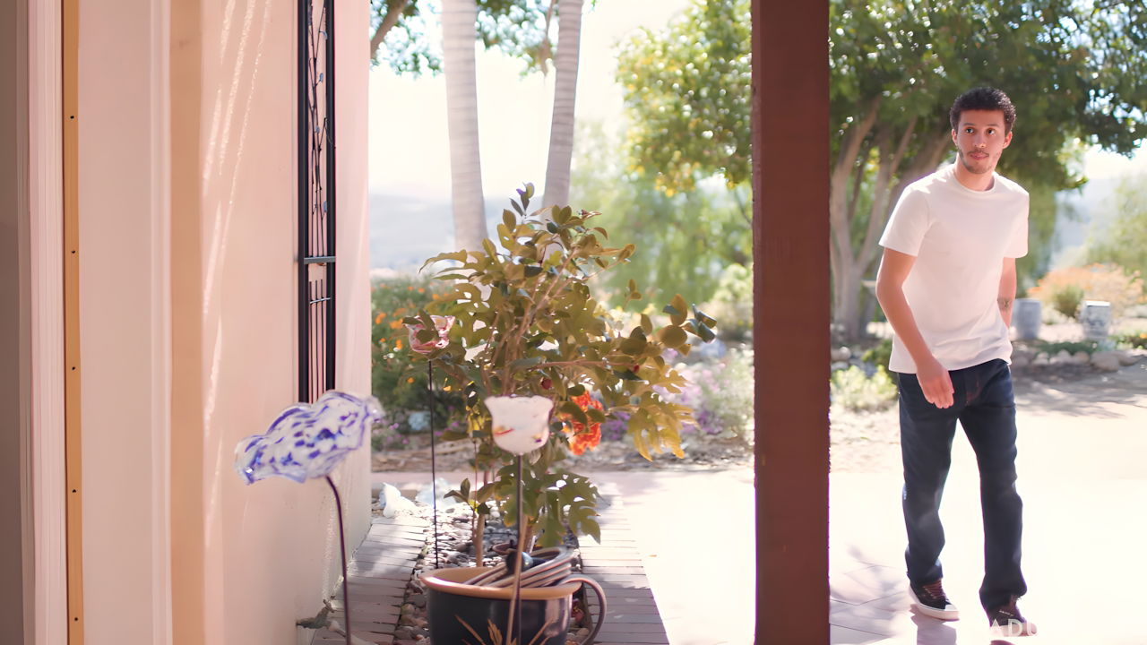 Mommy’s Boy with Sarah Vandella & Kimmy Kimm in Caught Lez-Handed