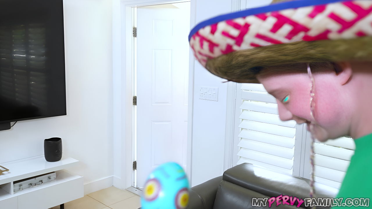 My Pervy Family with Callie Brooks in Stepmom Plays With My Maraca