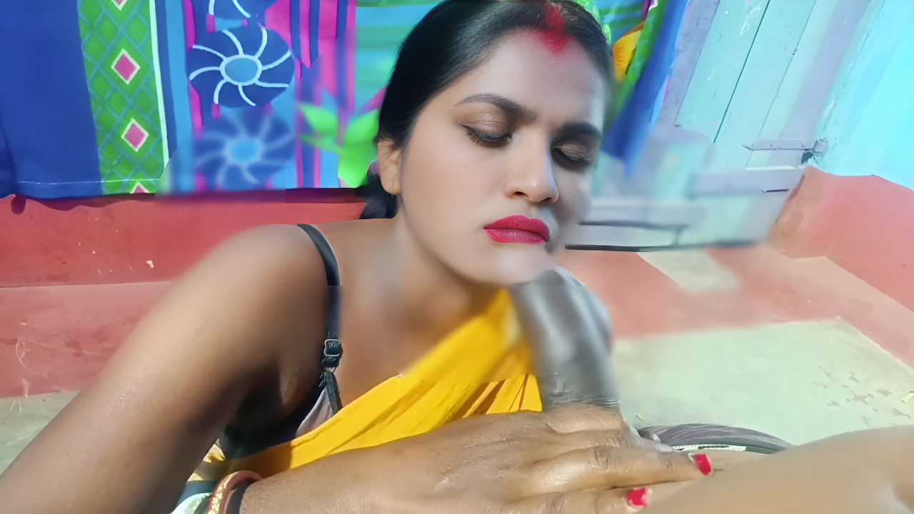 Meri bhabhi ko sone se pehle khub chuda dono hole se ,bad me bhabhi meri ros chat chat ke khaya(somausha)