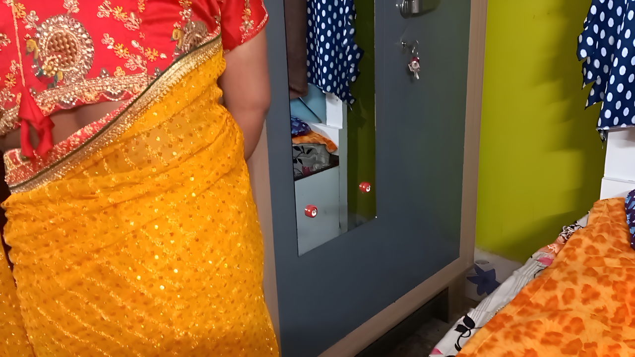 Beautiful Indian bhabhi having wearing a saree