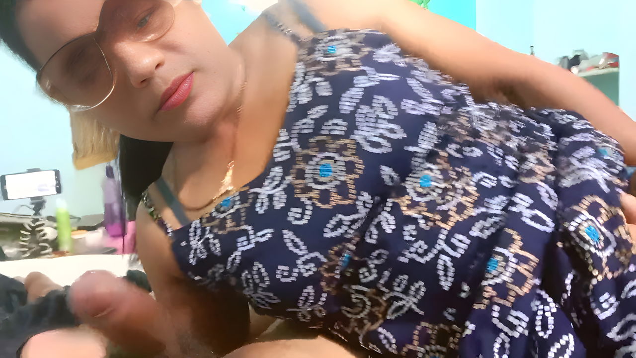 Beautiful Tamil Black Queen Model Hot Blowjob and Close Up Pussy Orgasm Nicely Fucking Pussy with Boss