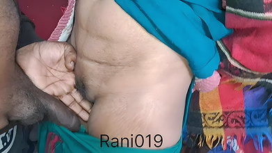 Desi hauswaif Rani bhabhi ki chudayi devar ne bhabhi ko ghodi bana ke choda