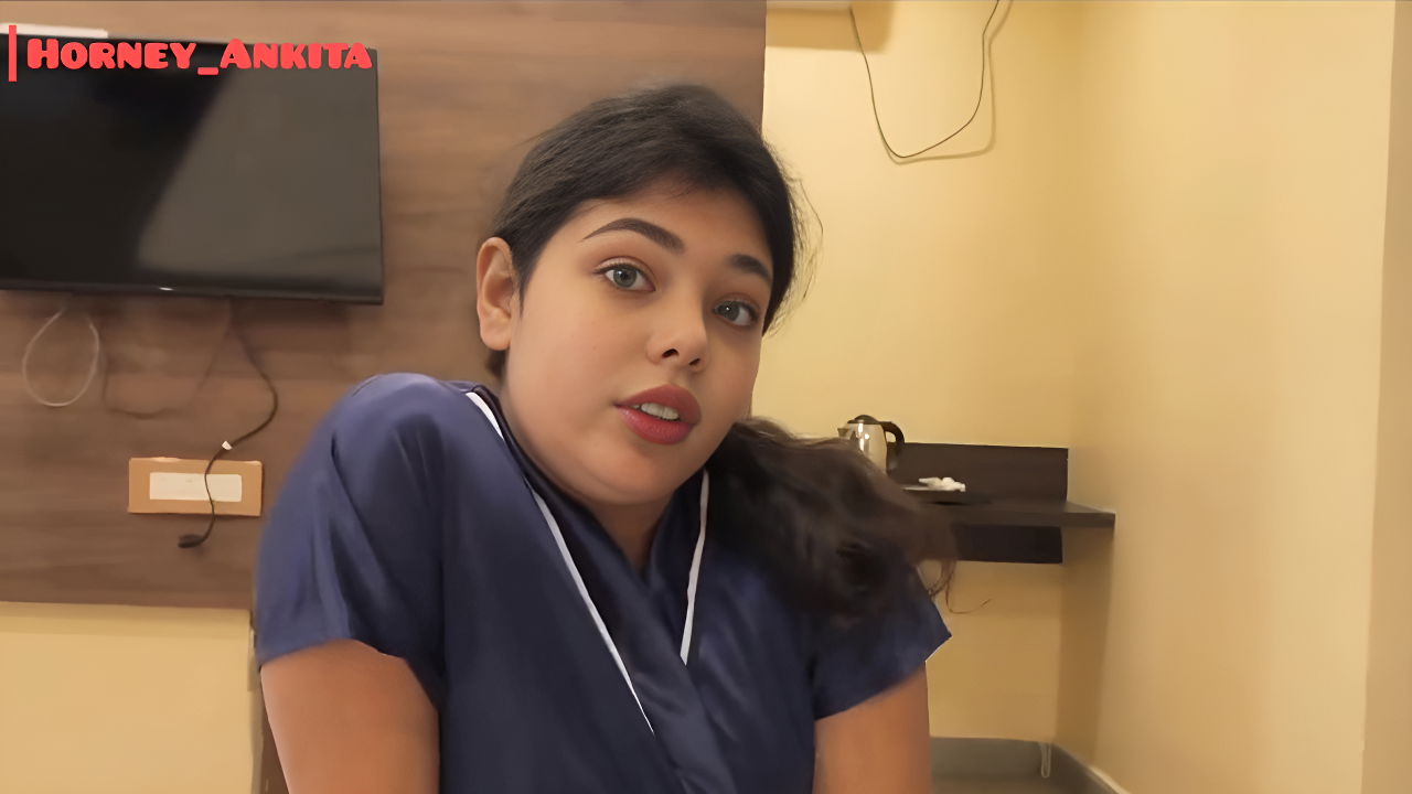 Desi Indian OYO Room Survice girl MMS Xxxx, Beautiful indian Hot girl tight pussy fuck hindi audio sex