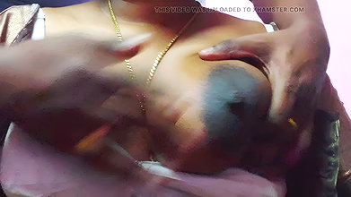 Horny Indian Girl Wants to Have Romantic Sex
