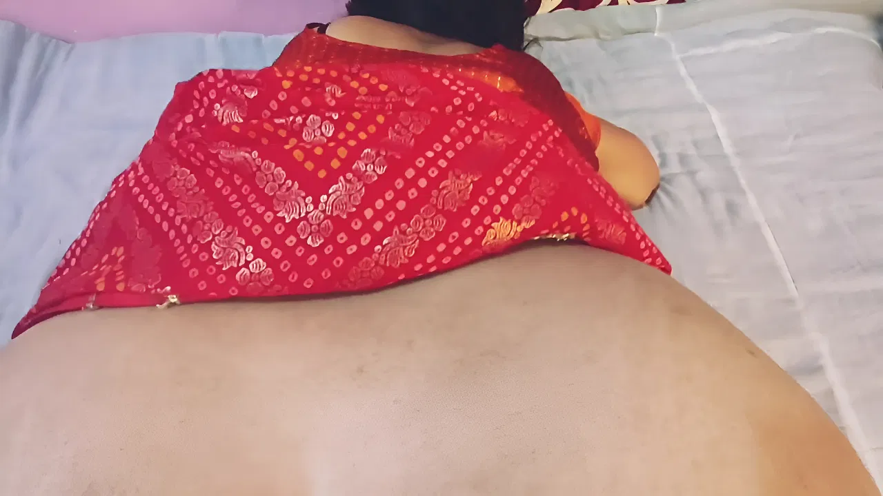 hot bhabhi ko leta dekh saree utar kar choda