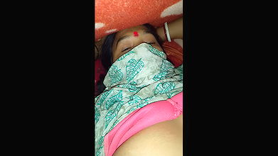 Indian bangali girl show pussy