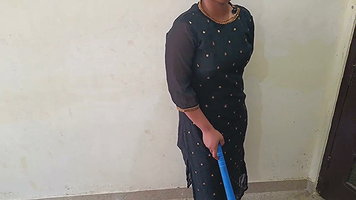 Hot Indian Maid Fuck with Room Owner in XXX MMS