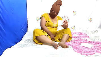 I just share a bad with my cute wife Bell we had an amazing fuck next night
