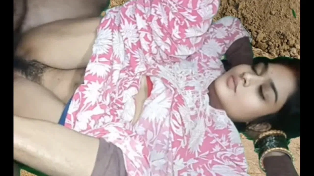 Indian desi outdoor Indian sex desi village girl XX video porn video Xvideo com