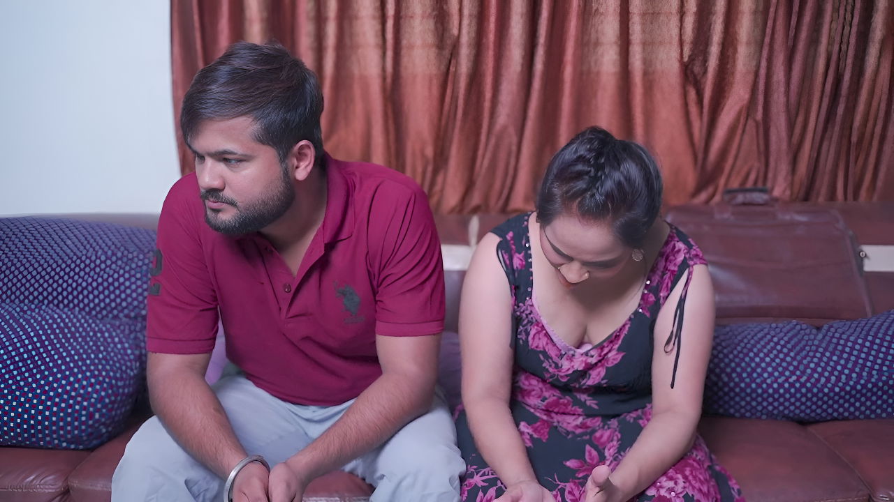 The Husband Lived Abroad, the Wife Called the Mechanic on the Pretext