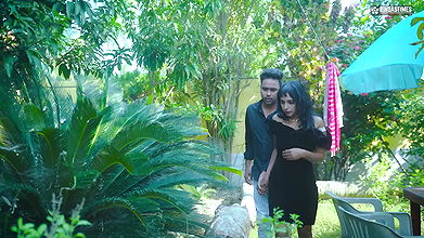 Desi Indian Boy Friend & Girl Friend Outdoor Sex Turns Into a Hardcore Threesome with a Stranger Guy ( Hindi Audio )