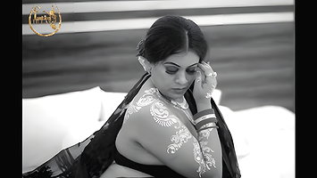 Nila Showing Cleavage & Armpits in Binodini Looks