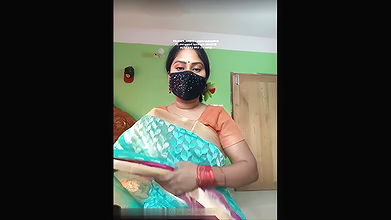 Idhika-Paul stripchat ticket show