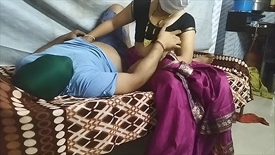 Dasi Bhabhi in Hotel Room Full Enjoying Hindi Audio